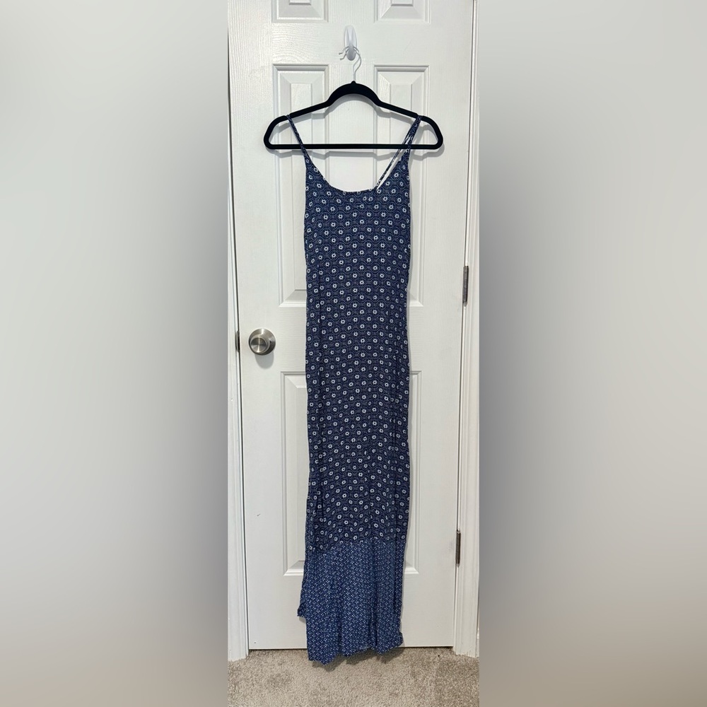 Old Navy Blue and White Floral Maxi Dress